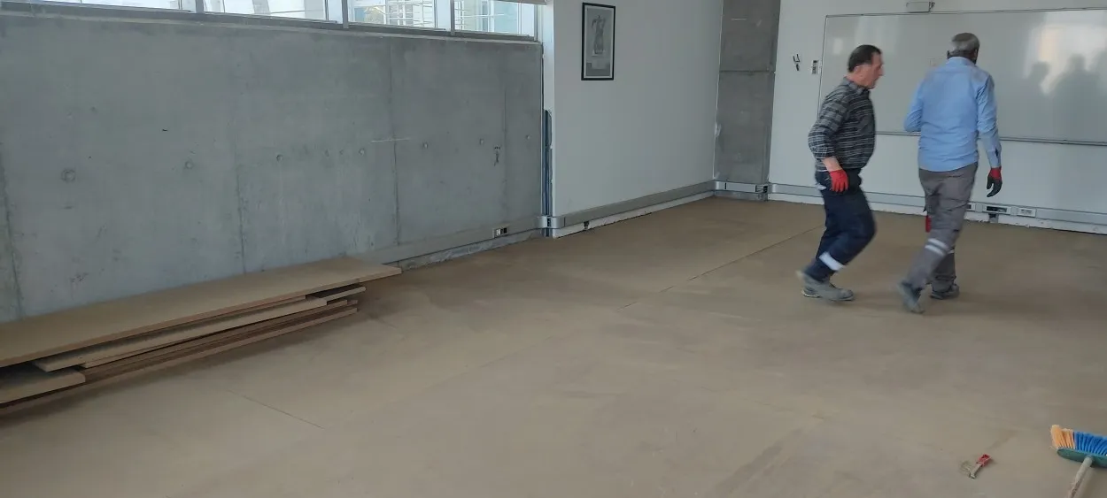Ekonomi Üniversitesi Tadi̇lat İşleri̇